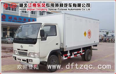 東風金霸爆破器材運輸車